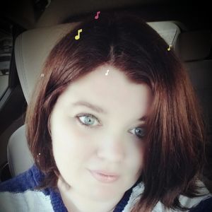 Meet your Posher, Loralee